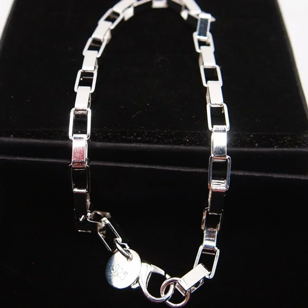 Stunning 8 Inch x 5mm. Box Style Bracelet Stamped as .925 Solid Sterling Silver